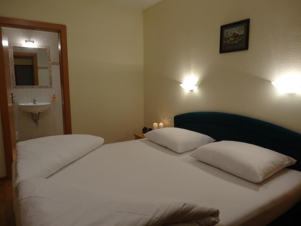Walchenhof Hotell Mayrhofen Rum bild