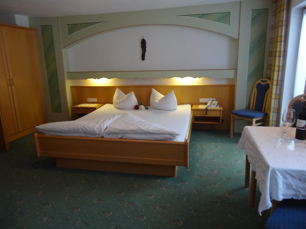 Walchenhof Hotell Mayrhofen Rum bild